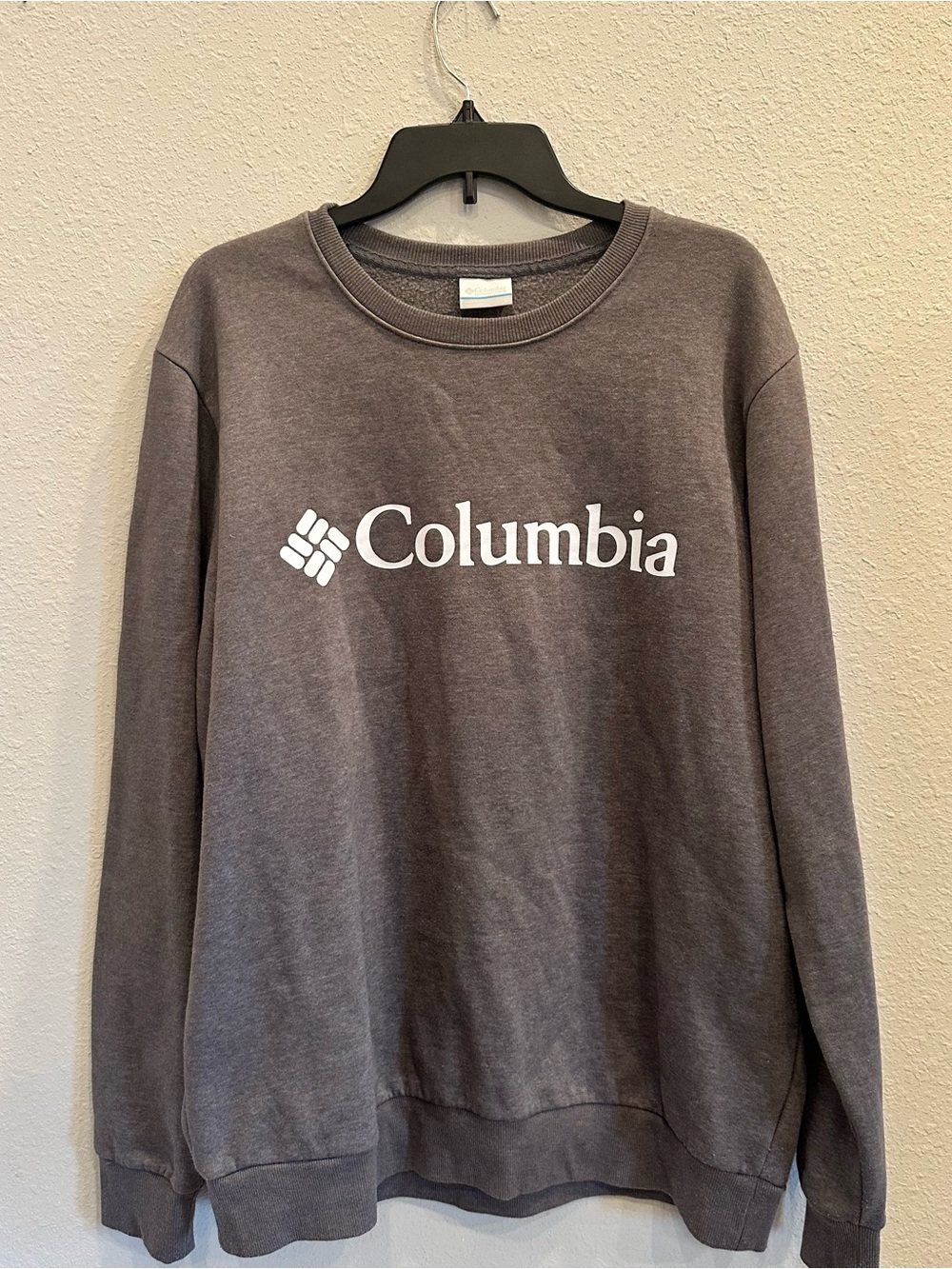 Columbia Gray Crewneck Sweatshirt | Size Large